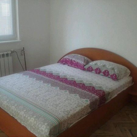 Семеен Хотел Стаси Pomorie Extérieur photo
