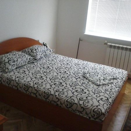 Семеен Хотел Стаси Pomorie Extérieur photo